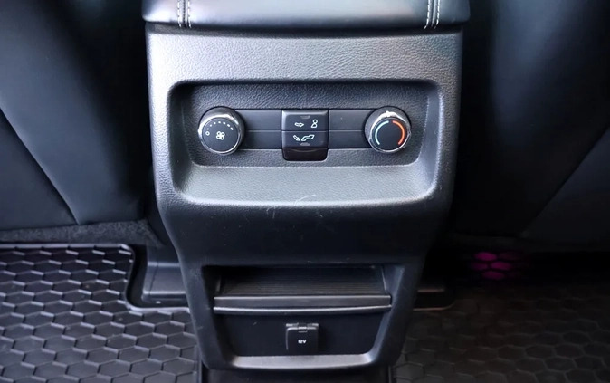 Ford S-Max cena 124230 przebieg: 168924, rok produkcji 2017 z Gdańsk małe 781